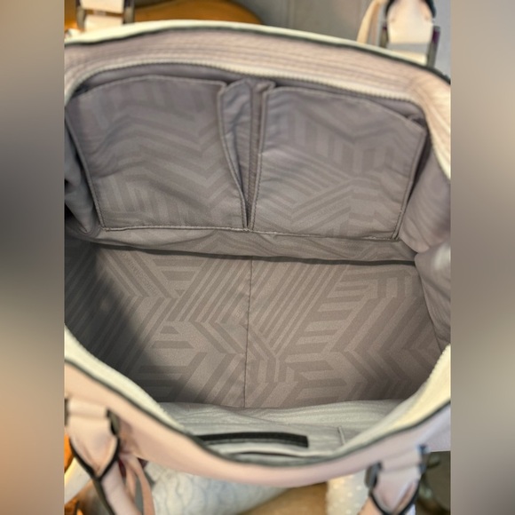 Rebecca Minkoff Pink Crossbody Bag with Adjustable Strap NWOT w dust bg - Picture 6 of 16